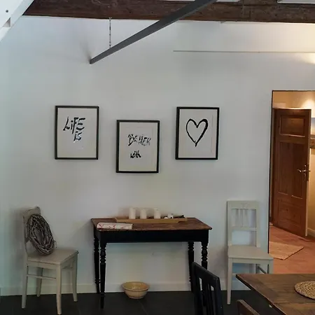 Zur Alten Kastanie 펜션